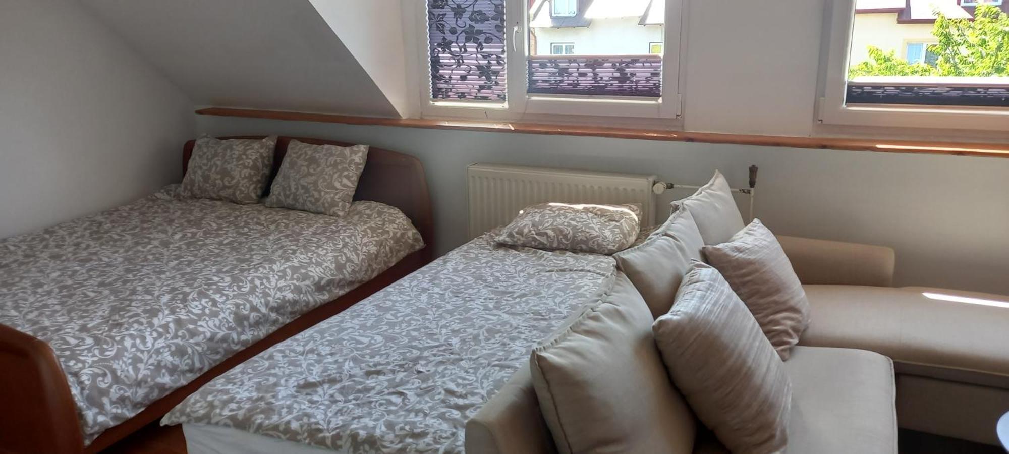 Appartement Domek Pod Sosnami Pokoje 2-3 Osobowe à Mielno  Extérieur photo