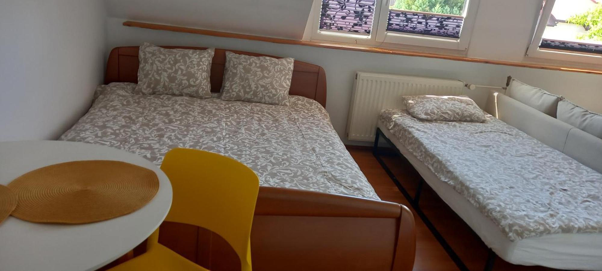 Appartement Domek Pod Sosnami Pokoje 2-3 Osobowe à Mielno  Extérieur photo
